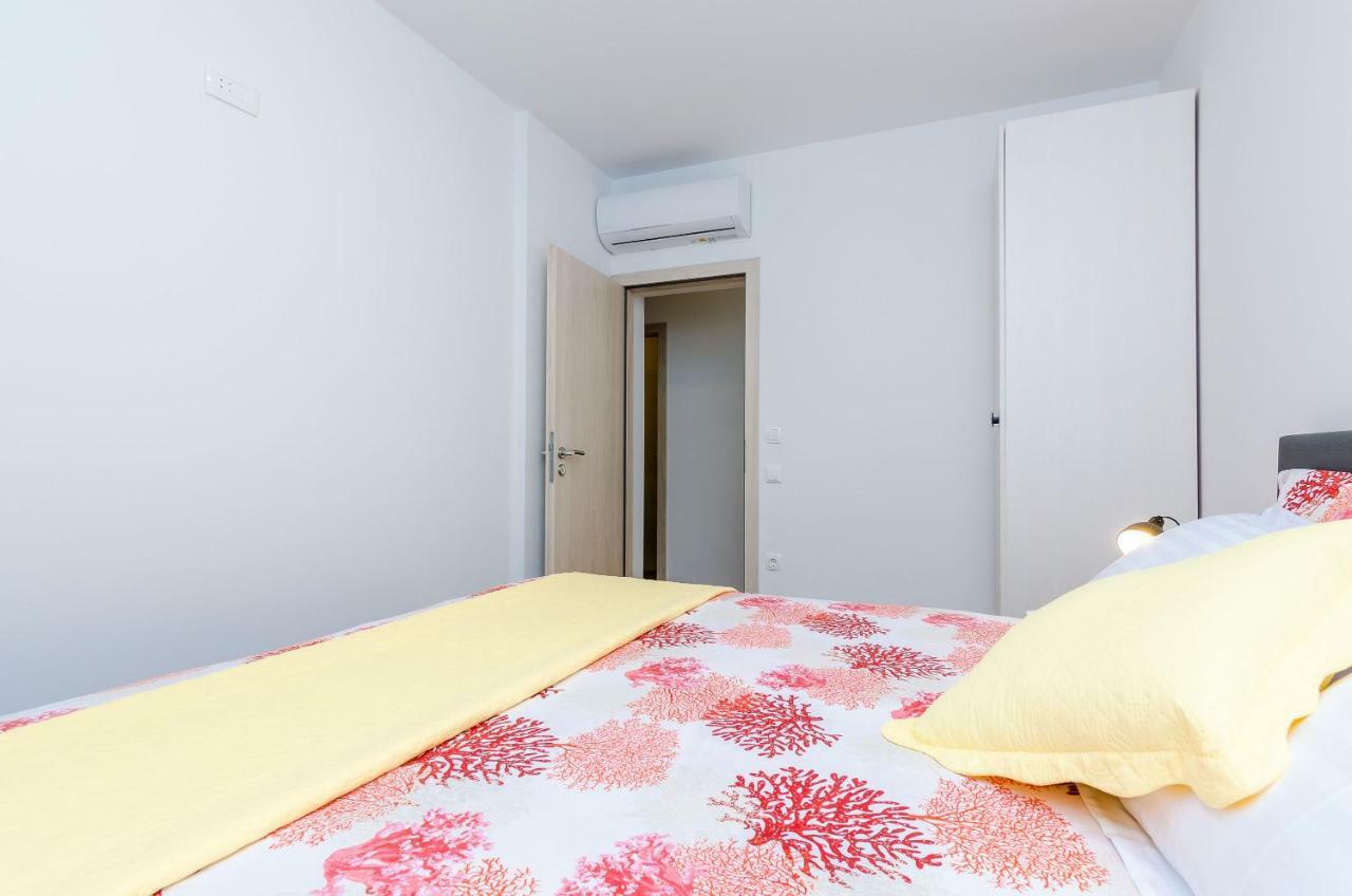 Moon River Apartment Mokosica